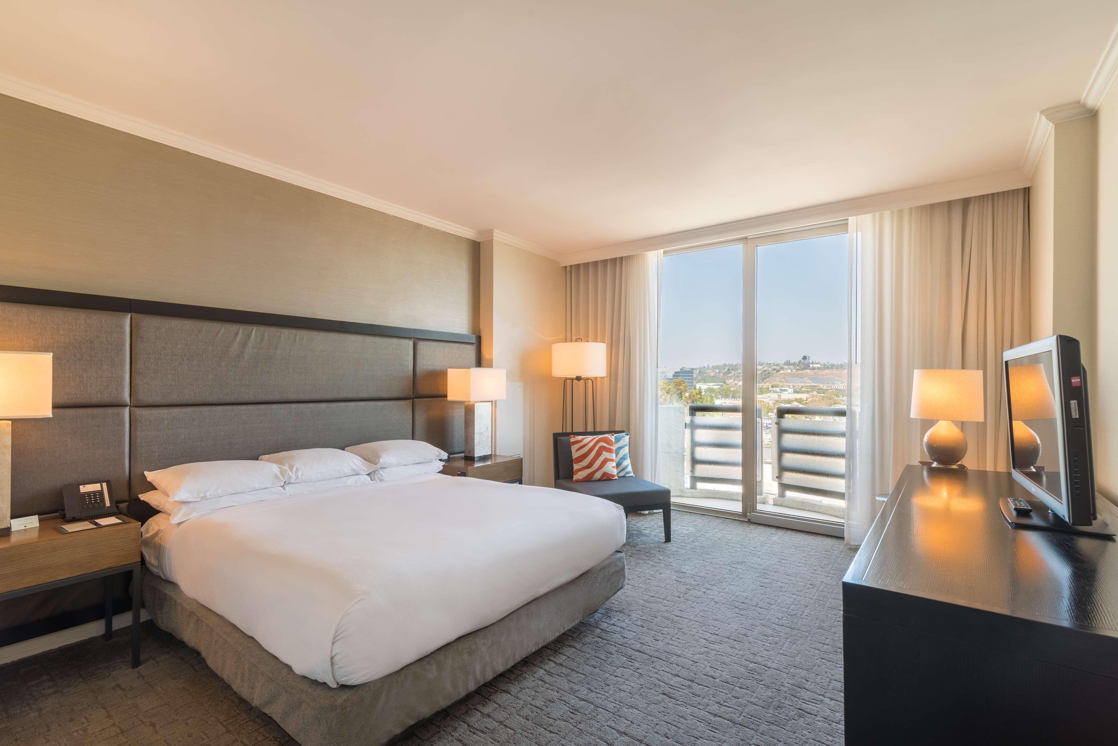 Doubletree By Hilton San Diego-Mission Valley Экстерьер фото